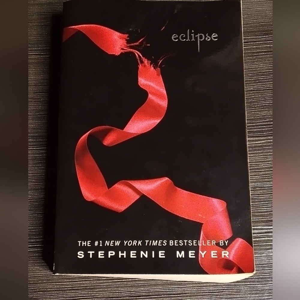 The Twilight Saga: Eclipse By Stephanie Meyer